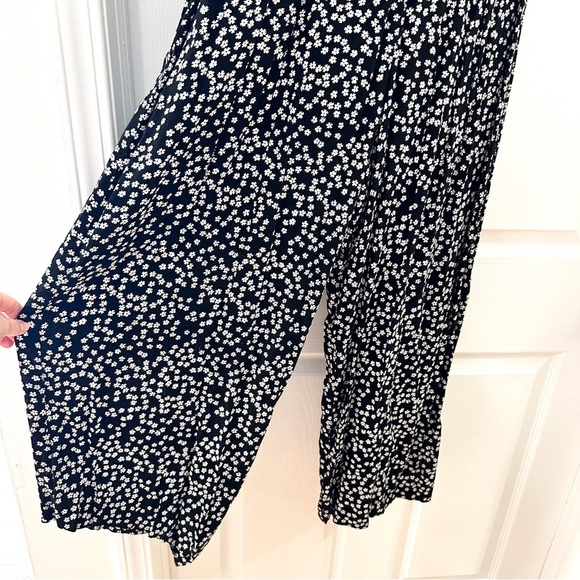 Jamie Brooke Vintage Black Floral Wide Leg Jumpsuit black white sz Medium - Picture 4 of 6